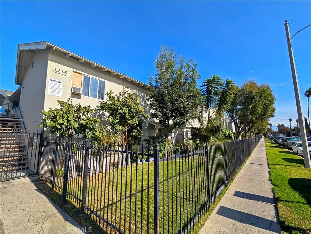 1239 Brook Street West, Santa Ana, CA 92703 - #1