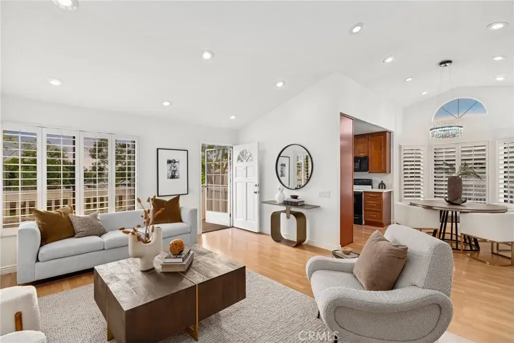 127 Huntington, Irvine, CA 92620 - #1