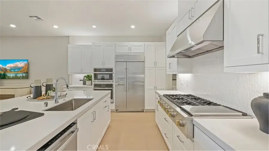 998 Snowberry Place, Montebello, CA 90640 - #3