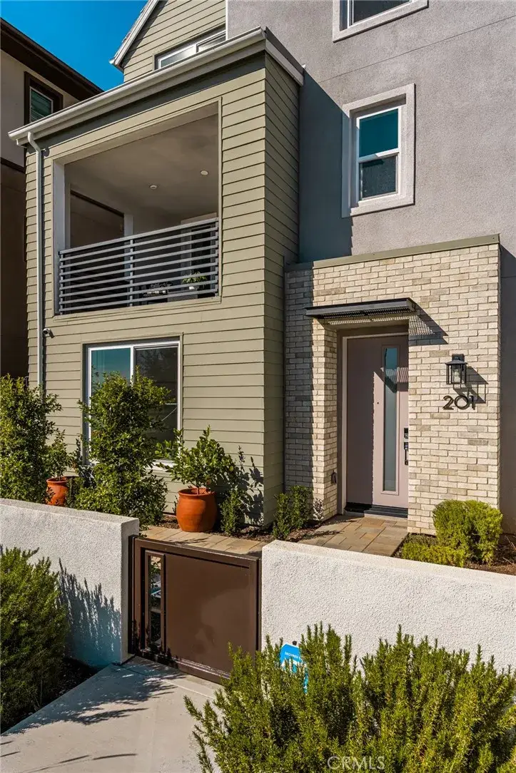 201 Lynx, Irvine, CA 92618 - #3
