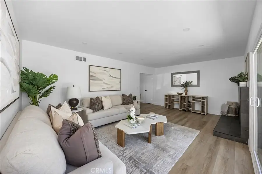 9552 Rhea Avenue, Northridge, CA 91324 - #3