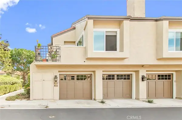 289 Stanford Court #52, Irvine, CA 92612