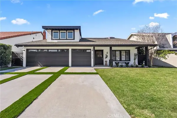 2705 Starbird Drive, Costa Mesa, CA 92626