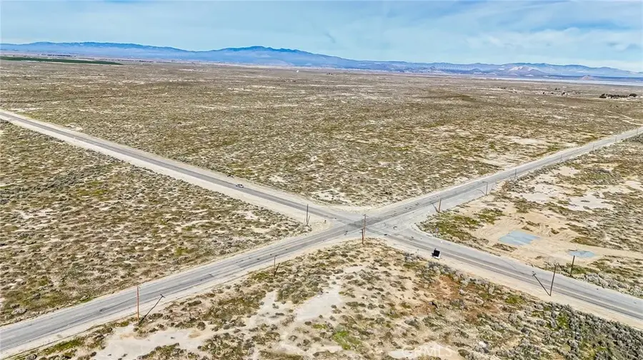 2895 E Avenue G, North Antelope Valley, CA 93535 - #3