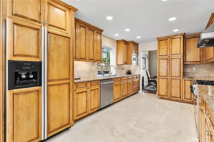 6051 Judwick Circle, Huntington Beach, CA 92648 - #3