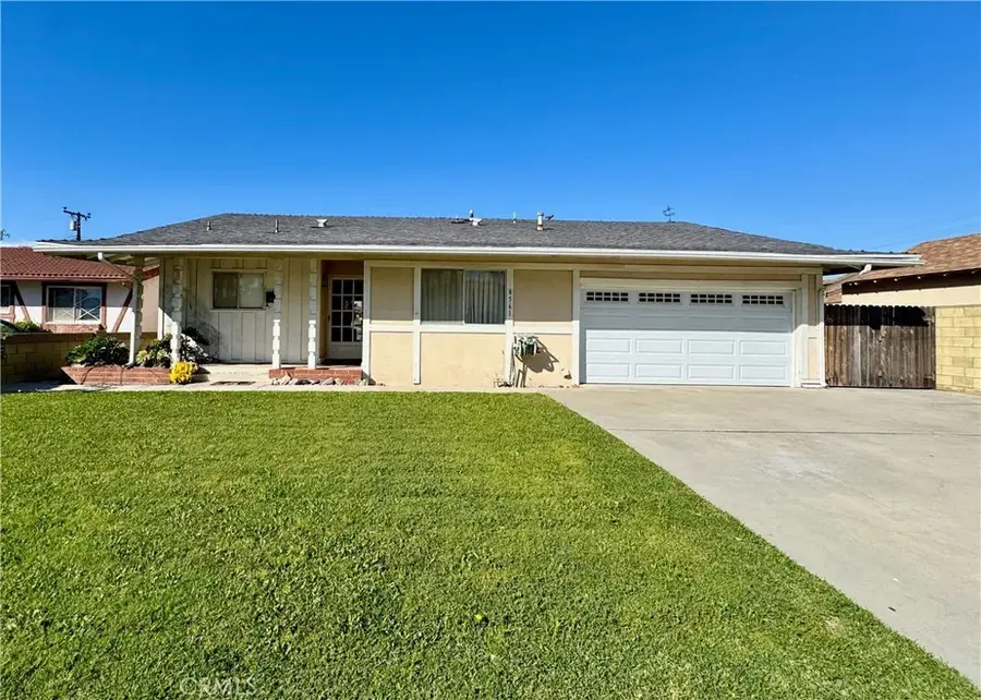 8561 Glasgow Circle, Huntington Beach, CA 92647 - #2