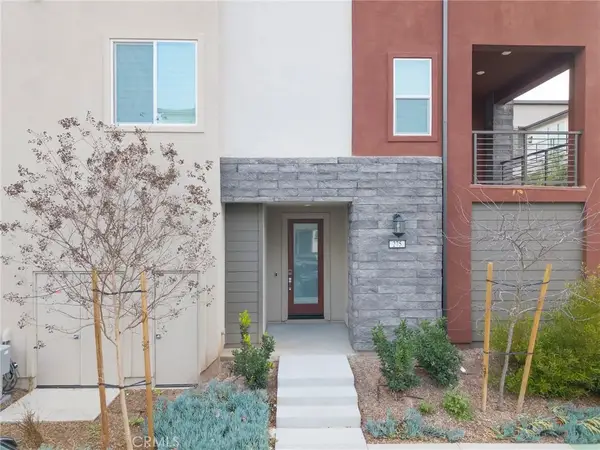 275 Lynx, Irvine, CA 92618