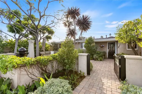 3165 Bermuda Drive, Costa Mesa, CA 92626