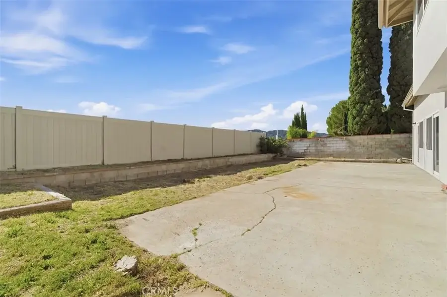 29166 Flowerpark Drive, Canyon Country, CA 91387 - #2