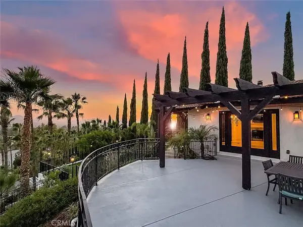 567 Lone Oak, Thousand Oaks, CA 91362