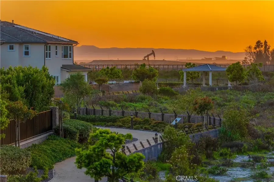 17352 Eucalyptus Lane, Huntington Beach, CA 92649 - #3