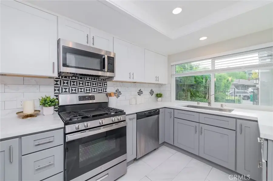 14 Gumwood, Irvine, CA 92612 - #3