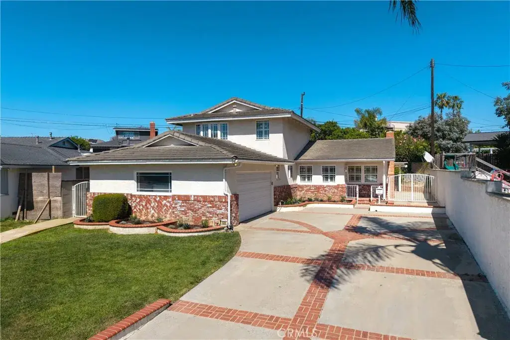 1135 Catalina Ave., Seal Beach, CA 90740 - #1