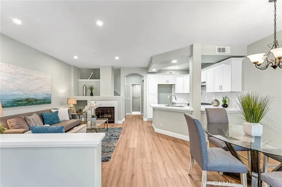 304 Birch Grove, Irvine, CA 92618 - #2
