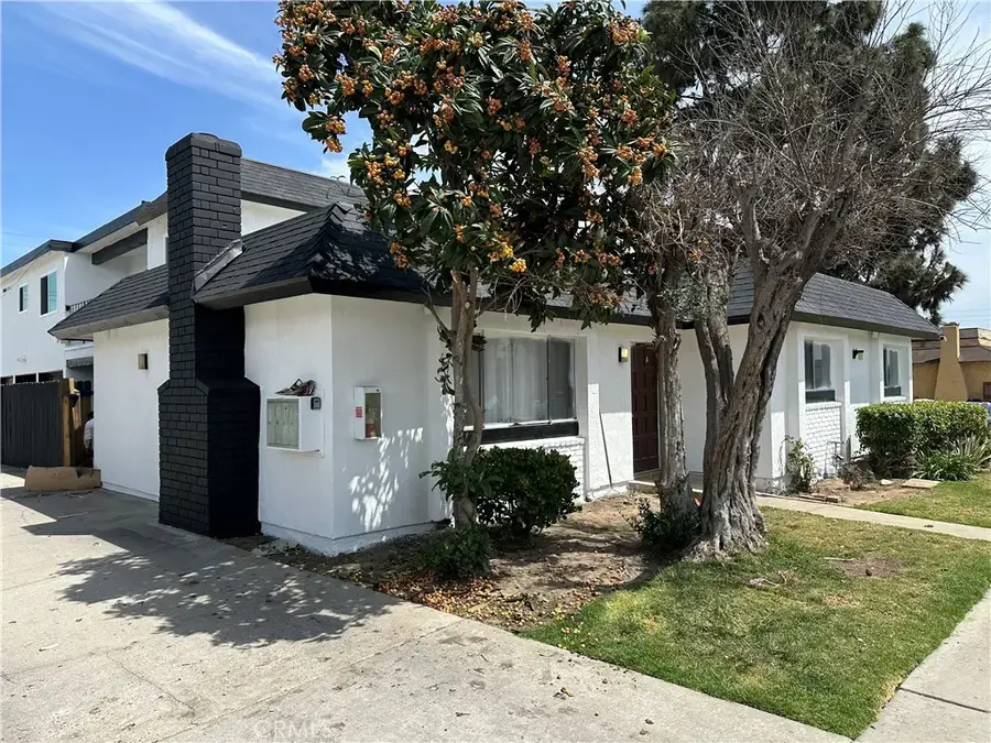 17414 Dairyview, Huntington Beach, CA 92647 - #3
