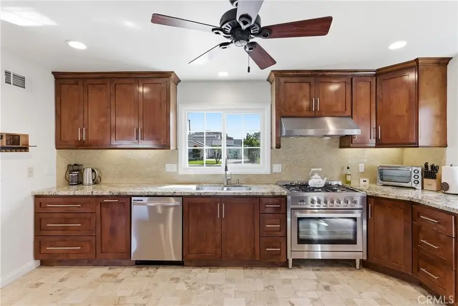 17441 Jefferson Lane, Huntington Beach, CA 92647 - #3