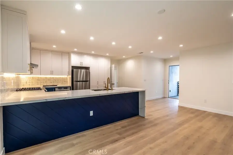 3362 Bellota, Los Angeles, CA 90027 - #3