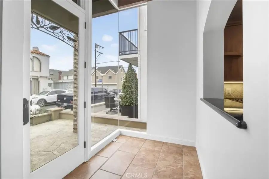 5580 E Saint Irmo Walk, Long Beach, CA 90803 - #3