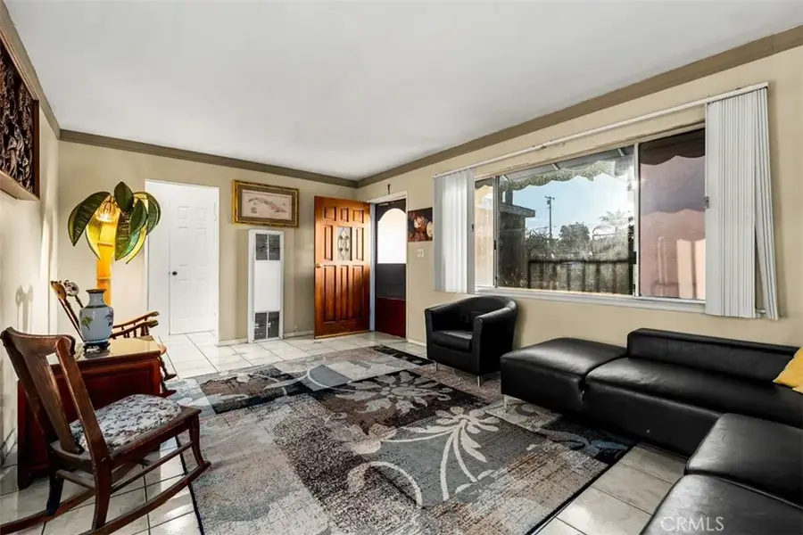 2070 President, Costa Mesa, CA 92627 - #2