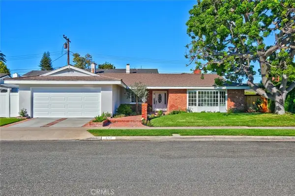418 E Bay Street, Costa Mesa, CA 92627