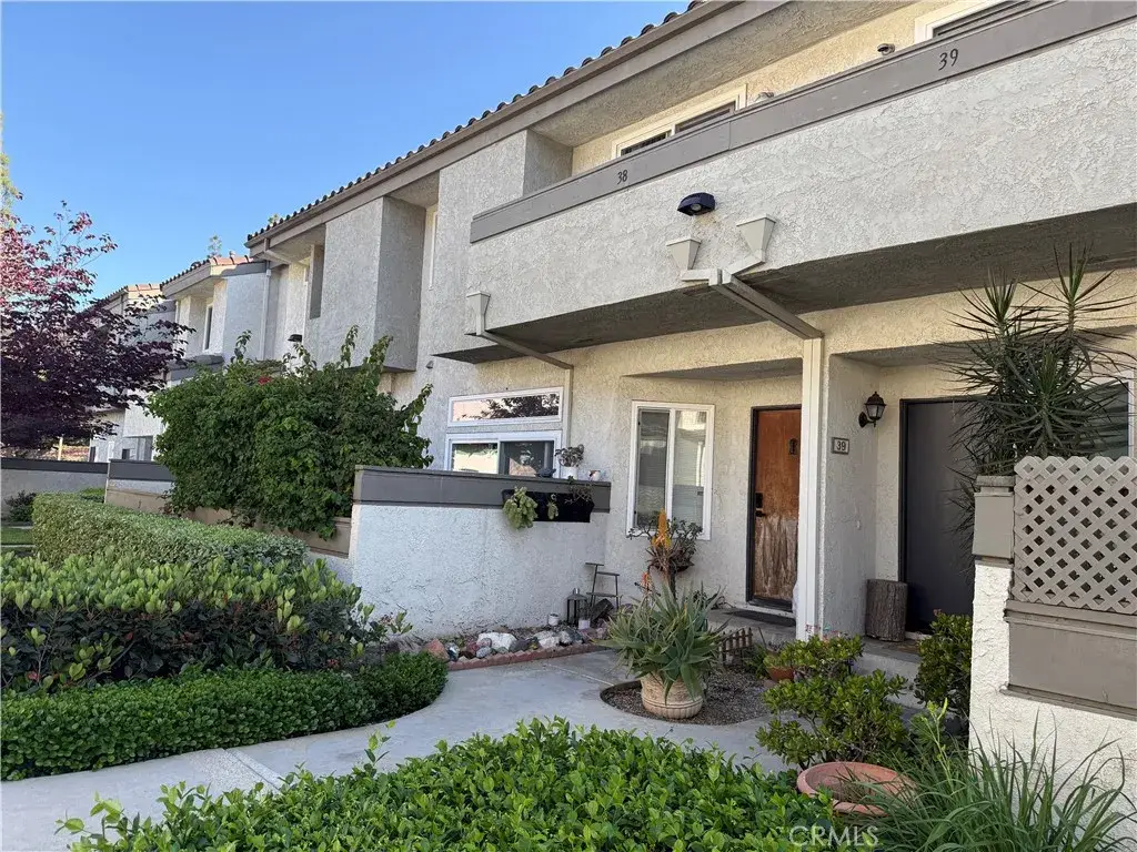 38 Brownfield Lane, Pomona, CA 91766 - #1