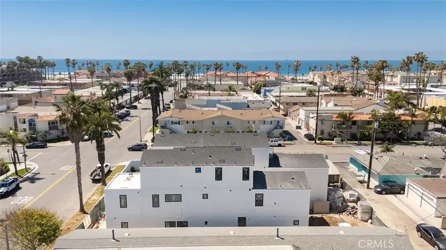 305 14th Street, Huntington Beach, CA 92648 - #3