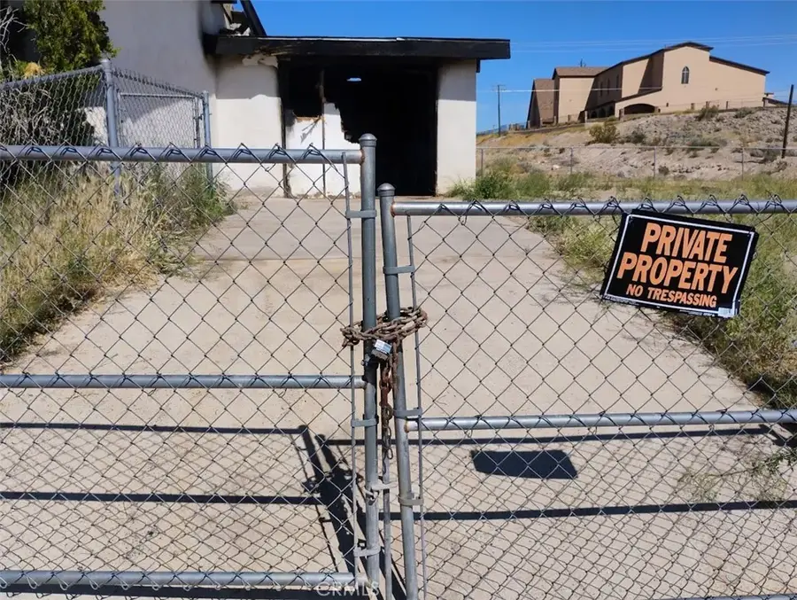 1381 Sage, Barstow, CA 92311 - #2