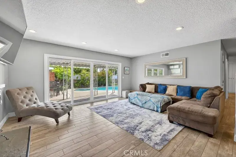 6082 Medford, Huntington Beach, CA 92647 - #2