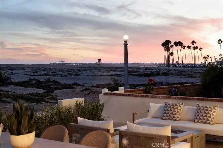 1123 E Balboa, Newport Beach, CA 92661 - #3