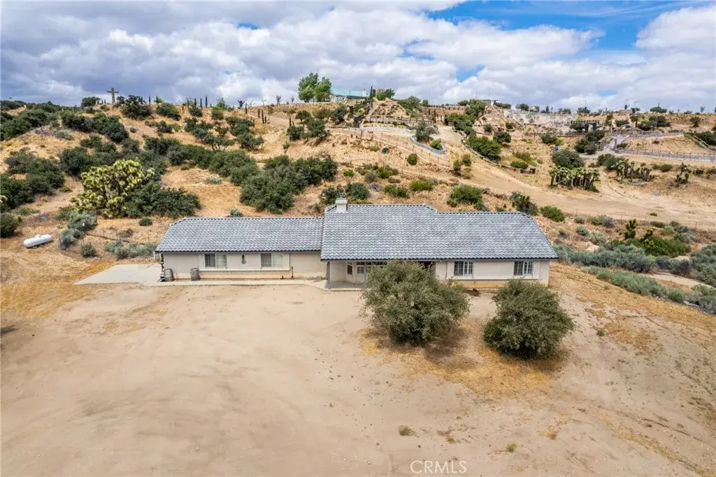 6861 Oak Hill Road, Oak Hills, CA 92344 - #1
