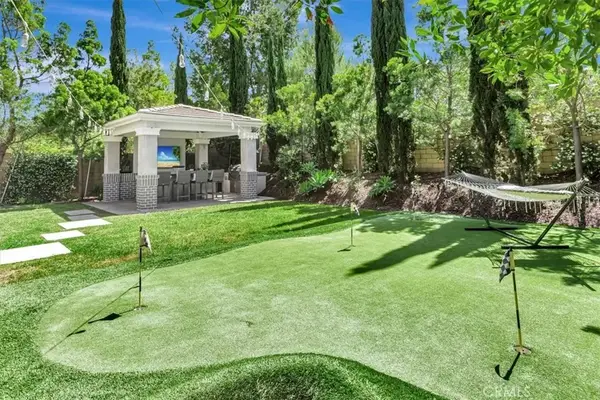 142 Yellow Daisy, Irvine, CA 92618