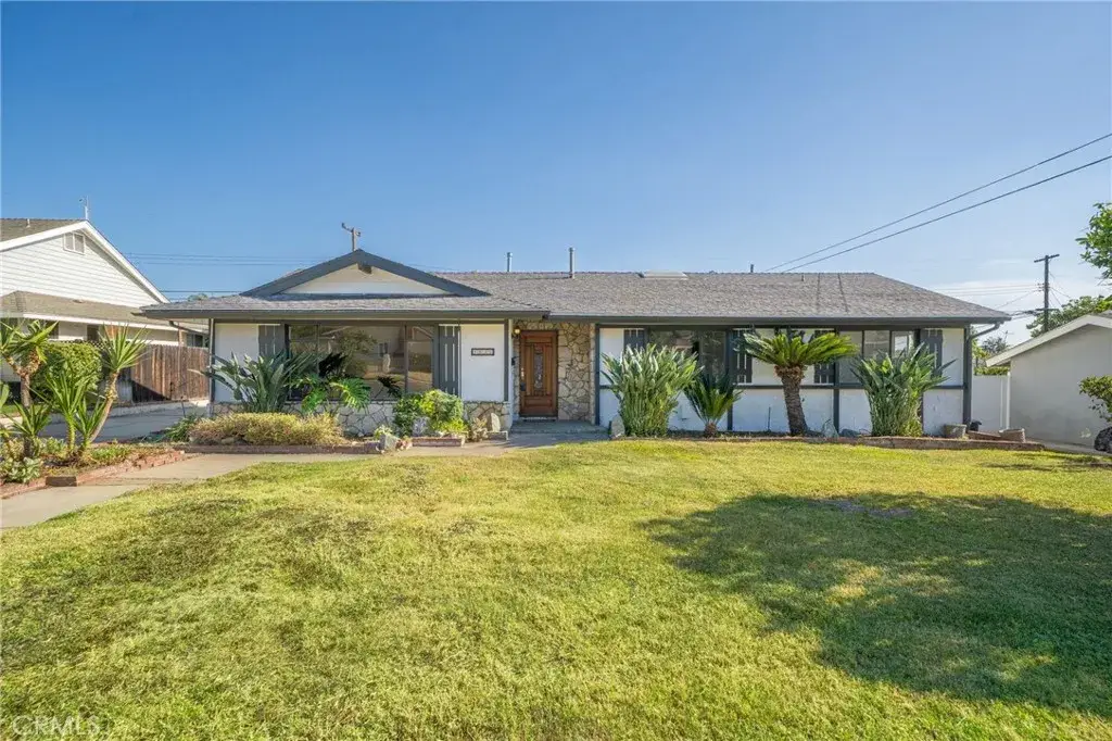 1032 E Buckboard, Glendora, CA 91741 - #1