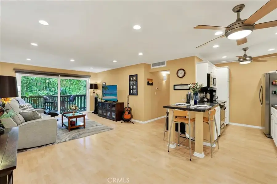 552 N Bellflower #303, Long Beach, CA 90814 - #2