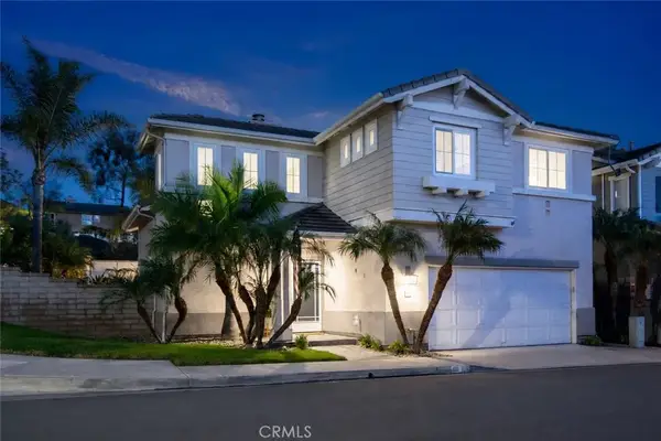 44 Willowbrook Lane, Rancho Santa Margarita, CA 92688