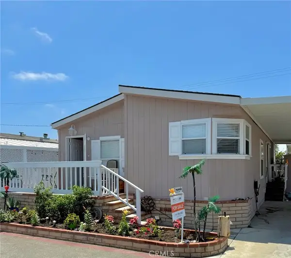 6301 Warner #40, Huntington Beach, CA 92647