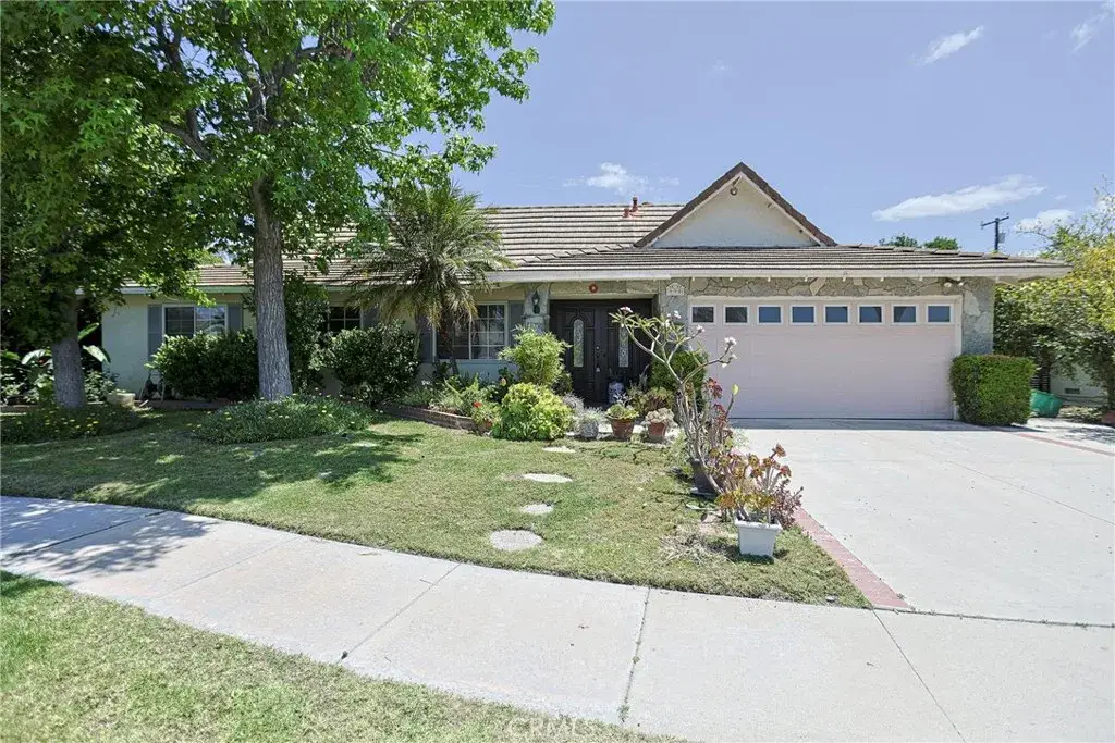 990 S Siet Place, Anaheim, CA 92806 - #1