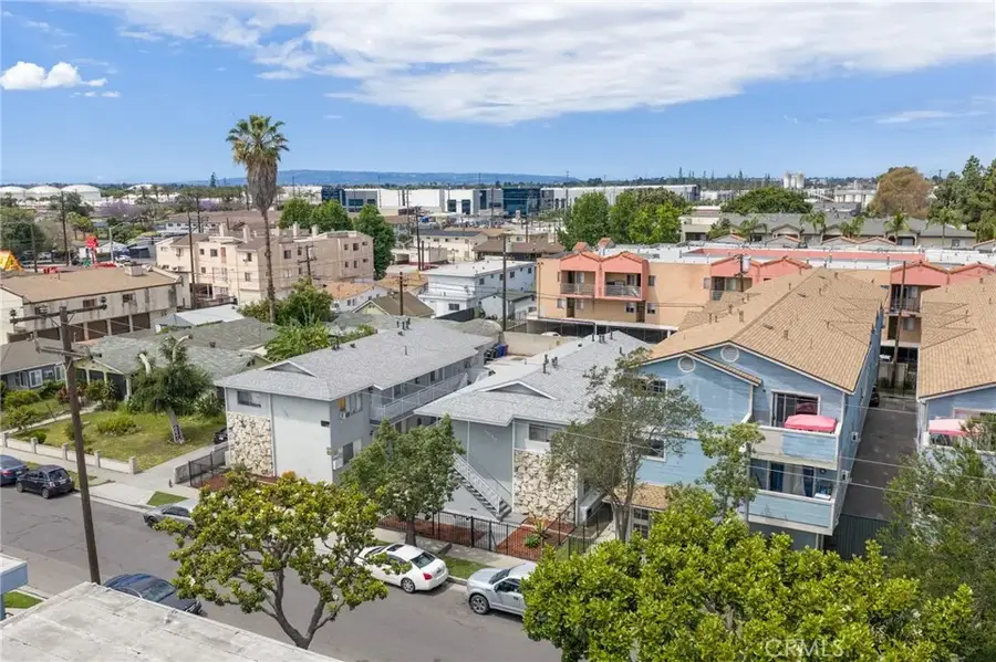 6645 Hammond Avenue, Long Beach, CA 90805 - #2