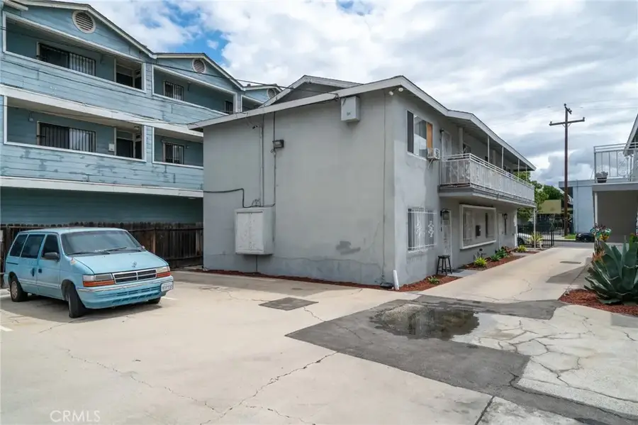 6645 Hammond Avenue, Long Beach, CA 90805 - #3