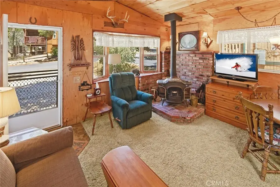 513 Cedar Ln, Sugarloaf, CA 92386 - #3