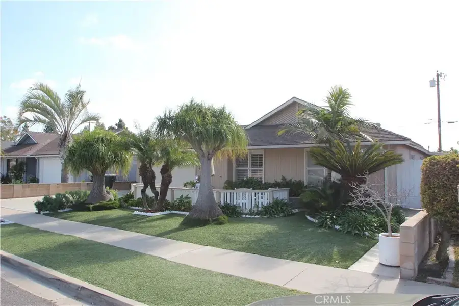 1067 Cheyenne Street, Costa Mesa, CA 92626 - #2