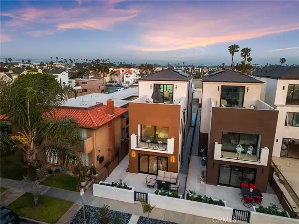 424 20th, Huntington Beach, CA 92648