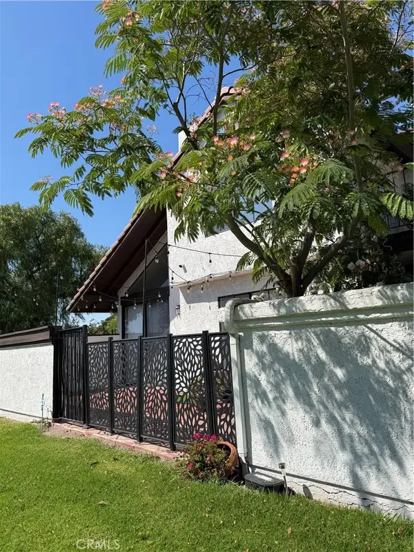 2754 Longwood Court, Costa Mesa, CA 92626
