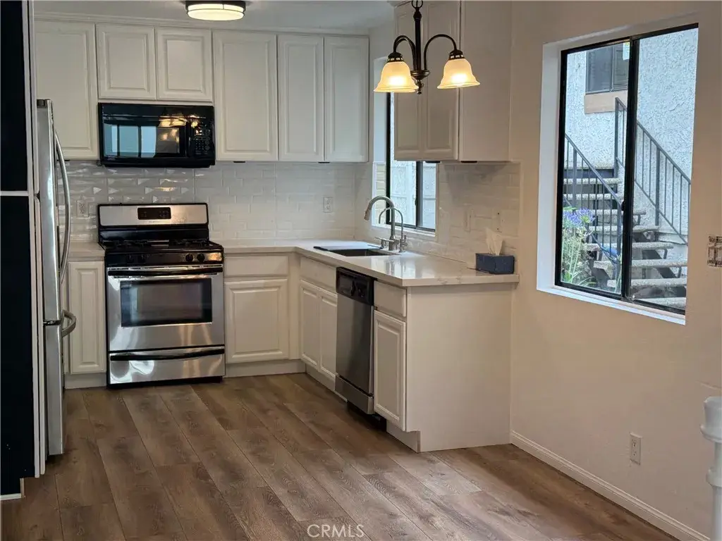 950 W Lambert #11, La Habra, CA 90631 - #1