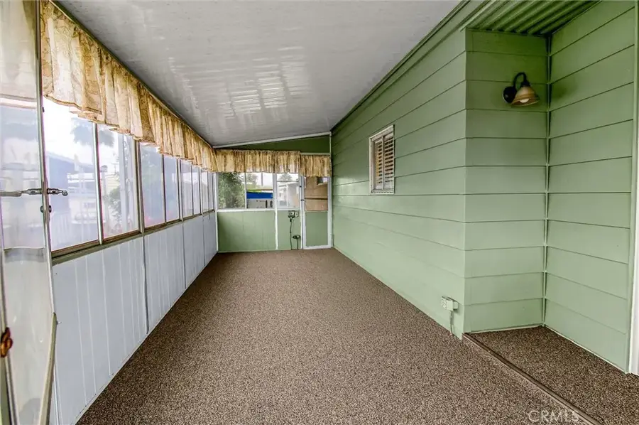 332 N. Lyon, Hemet, CA 92543 - #3