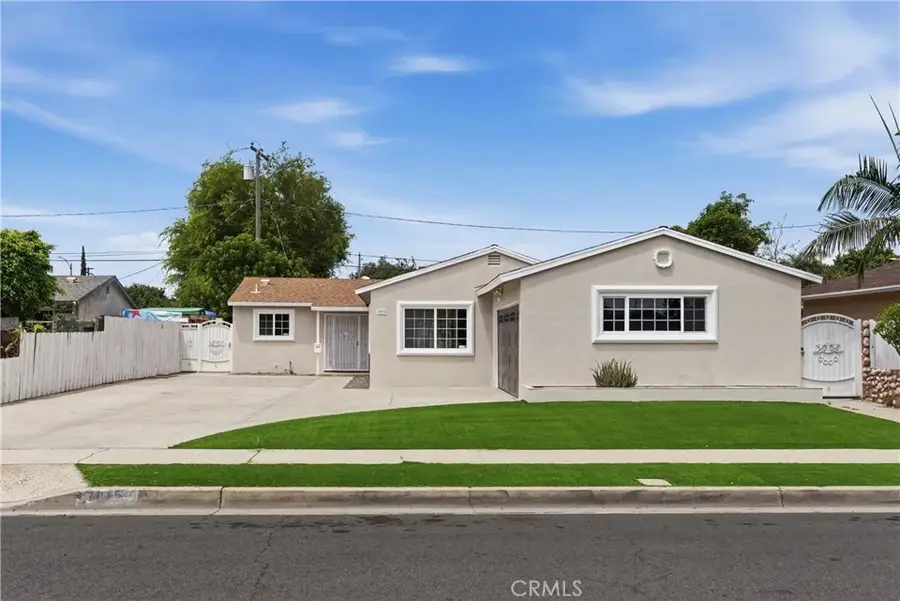 1015 N Modena Place, Anaheim, CA 92801 - #2