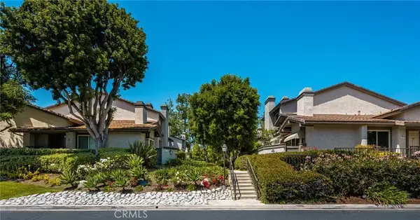 8 Moon Shadow #8, Irvine, CA 92603