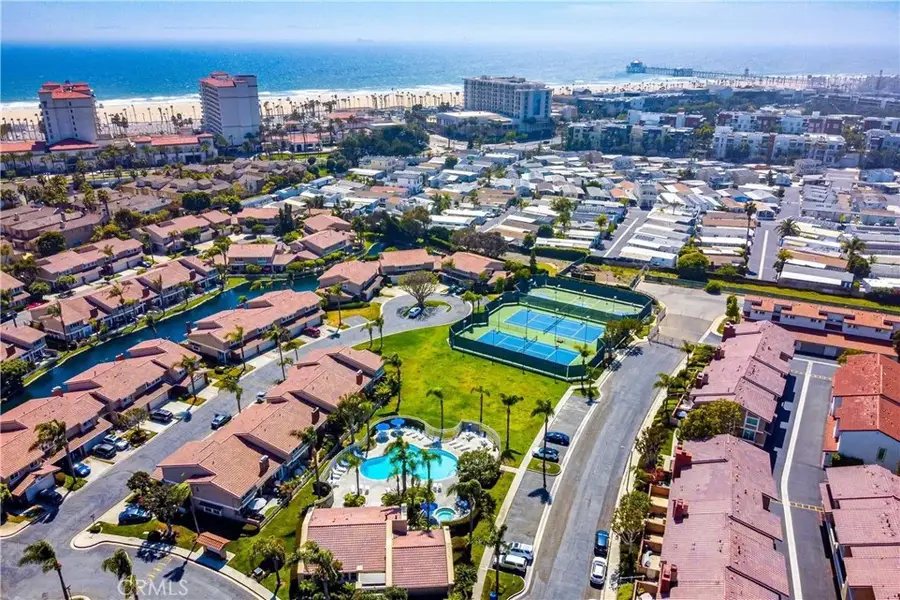 7946 Waterfall Circle, Huntington Beach, CA 92648 - #3