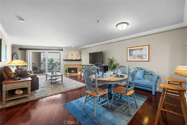 200 Pacific Coast #M-9, Huntington Beach, CA 92648