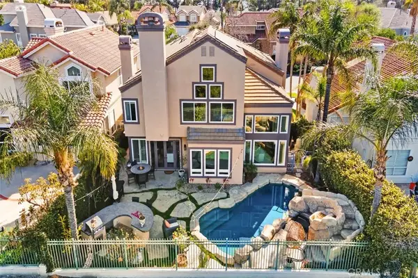 21 Summitcrest, Rancho Santa Margarita, CA 92679