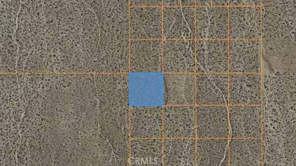 16 247th East, Llano, CA 93591
